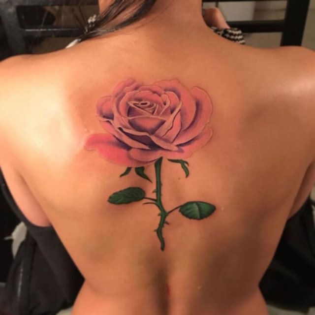tattoo femenino sexy 35