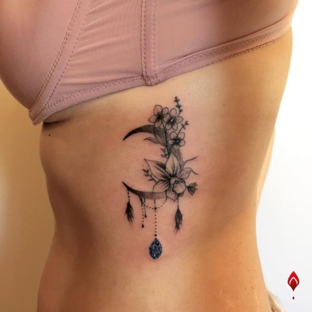 tattoo femenino sexy 43
