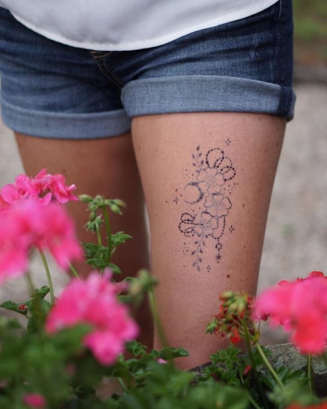 tattoo femenino sexy 46