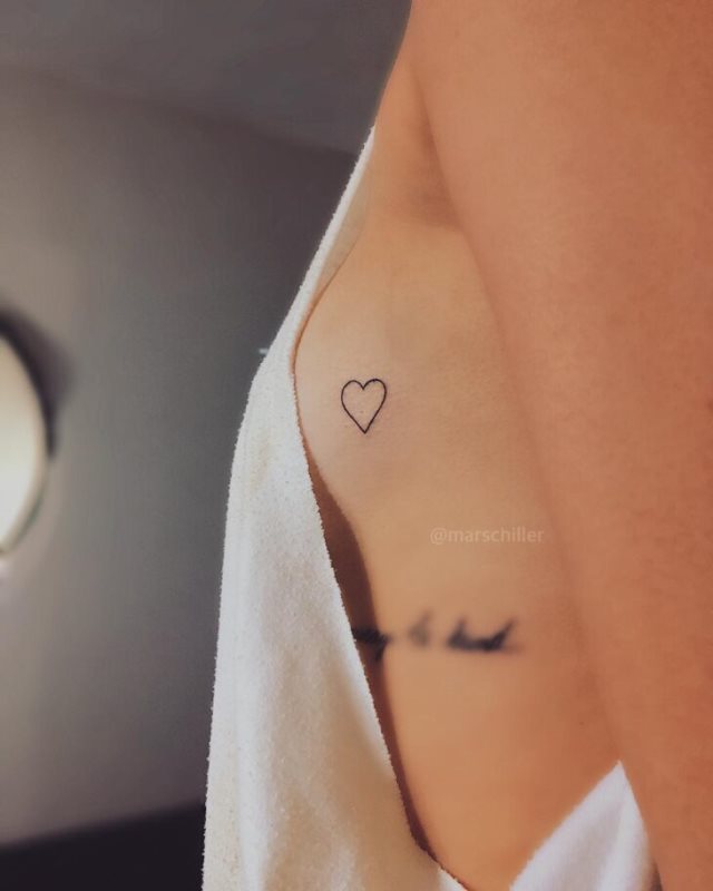 tattoo femenino sexy 47
