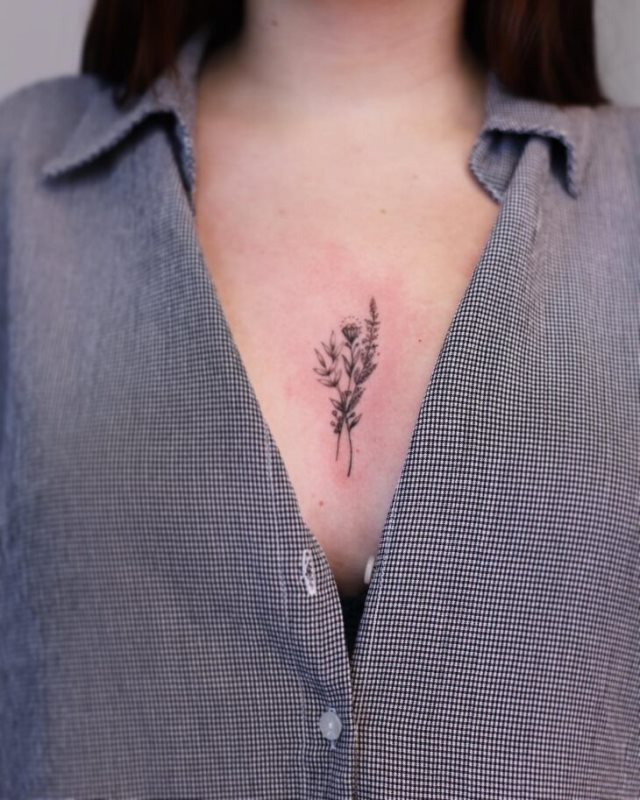 tattoo femenino sexy 52