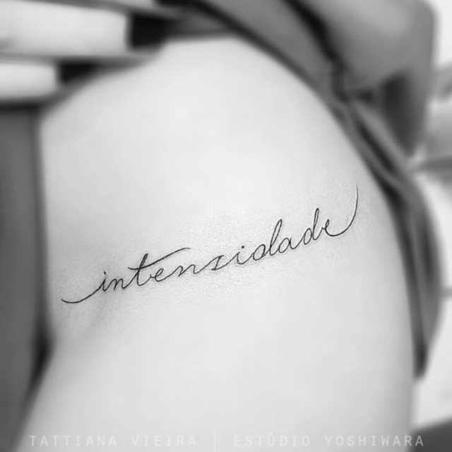 tattoo femenino sexy 56