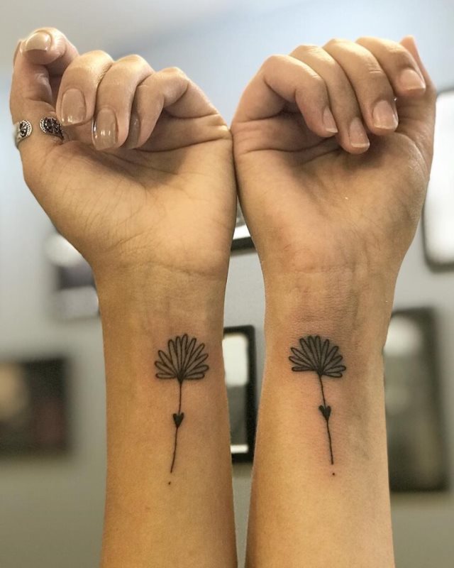 tattoo femenino simbolizan amistad 47
