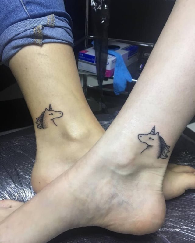 tattoo femenino simbolizan amistad 52