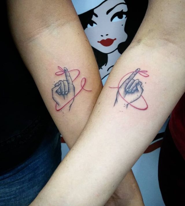 tattoo femenino simbolizan amistad 56