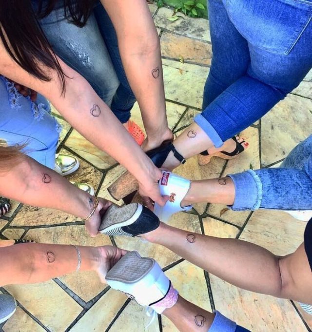 tattoo femenino simbolizan amistad 60