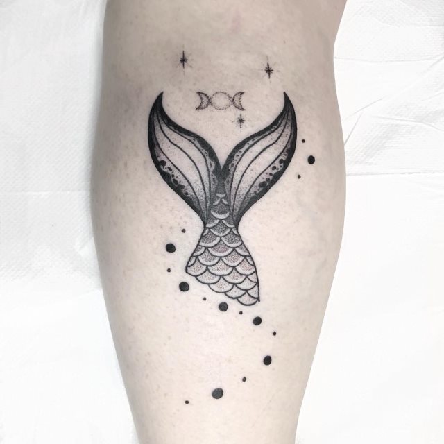 tattoo femenino sirena 22