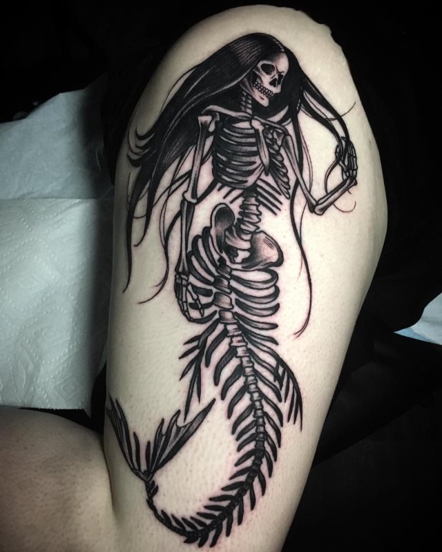 tattoo femenino sirena 23