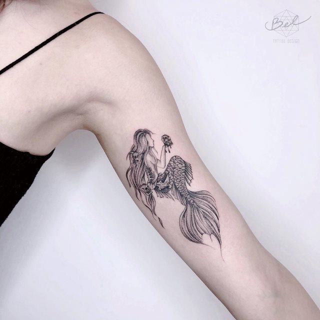 tattoo femenino sirena 34