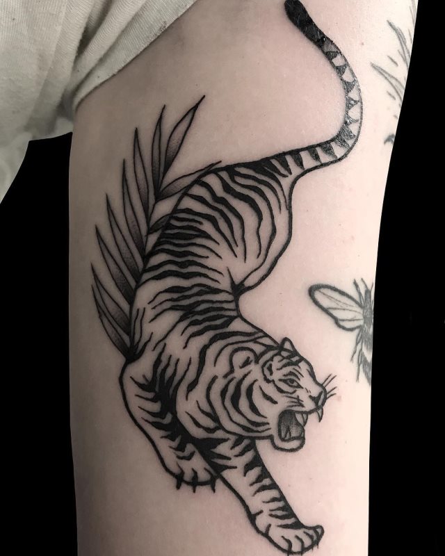 tattoo femenino tigre 01