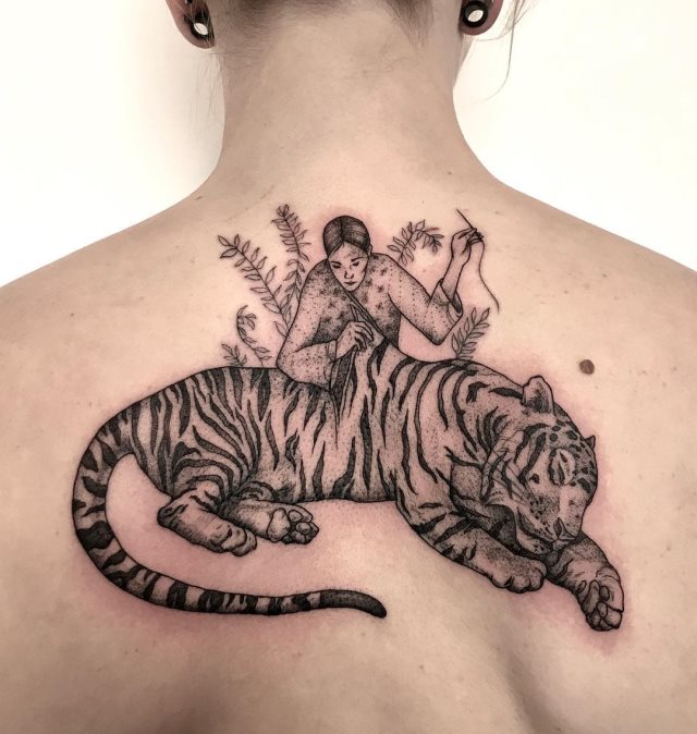 tattoo femenino tigre 15