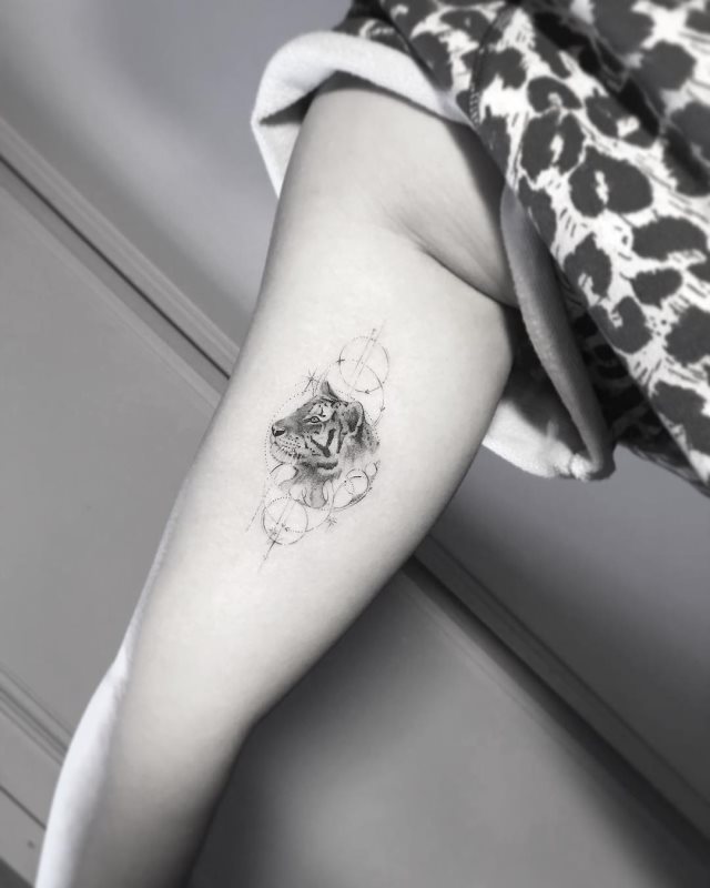 tattoo femenino tigre 17