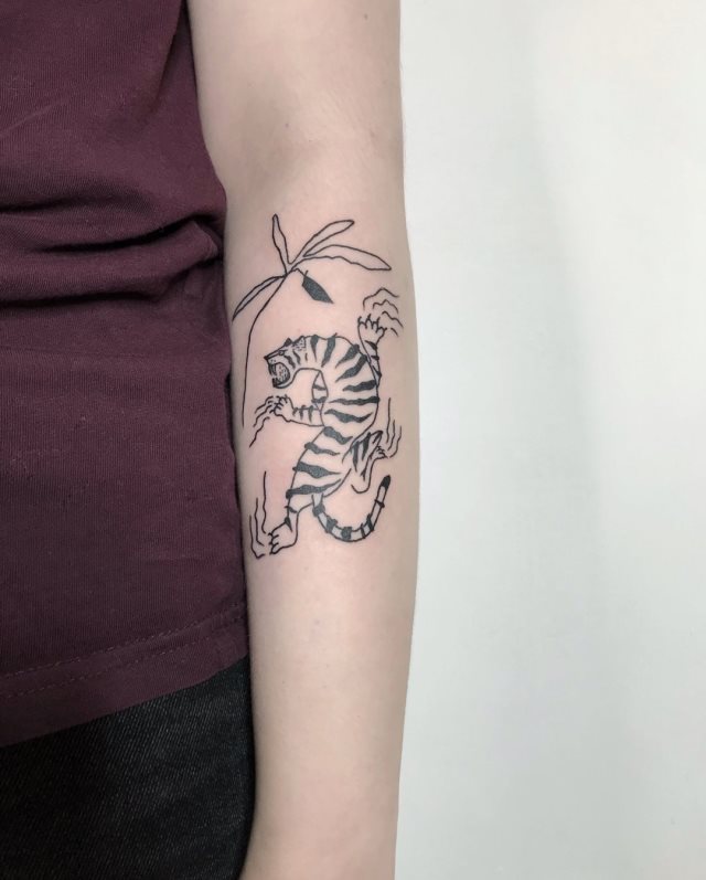 tattoo femenino tigre 18