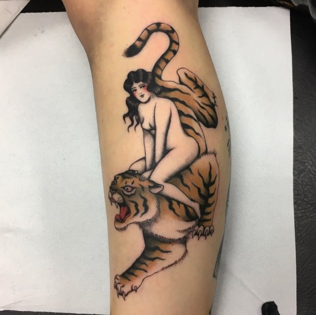 tattoo femenino tigre 42