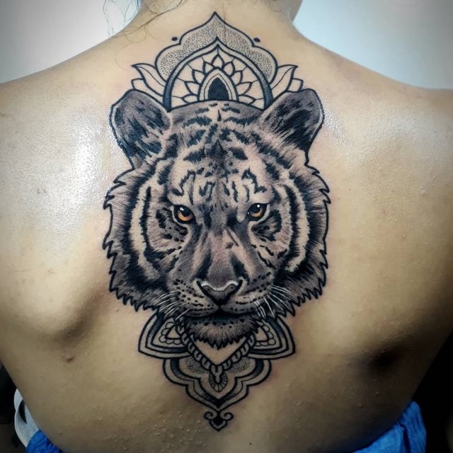 tattoo femenino tigre 47
