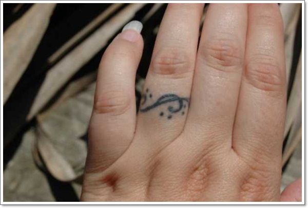 tatuaje AnilloMatrimonio135