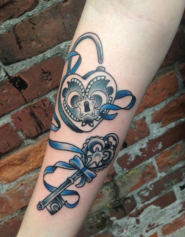 tatuaje CandadoyLlave147