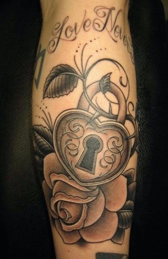 tatuaje CandadoyLlave161