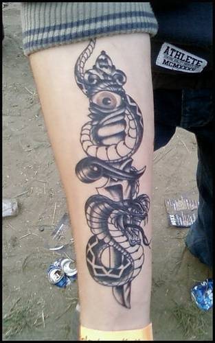 tatuaje reptil 1078