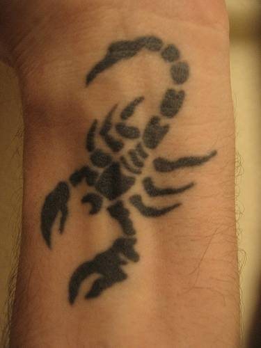 tatuaje reptil 1081