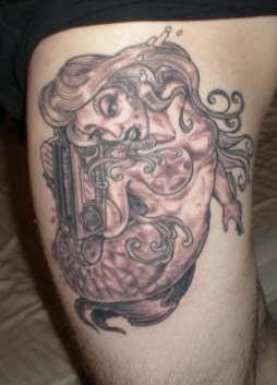 tatuaje sirena 1013
