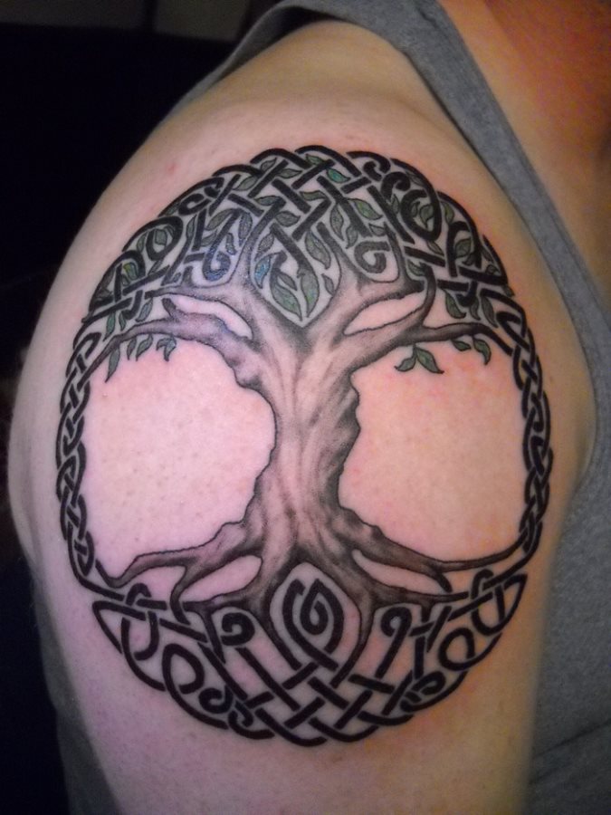 tatuaje celta 58. El árbol de la vida, un símbolo característico de la esta cultura.
