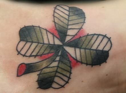 tatuaje trebol 16