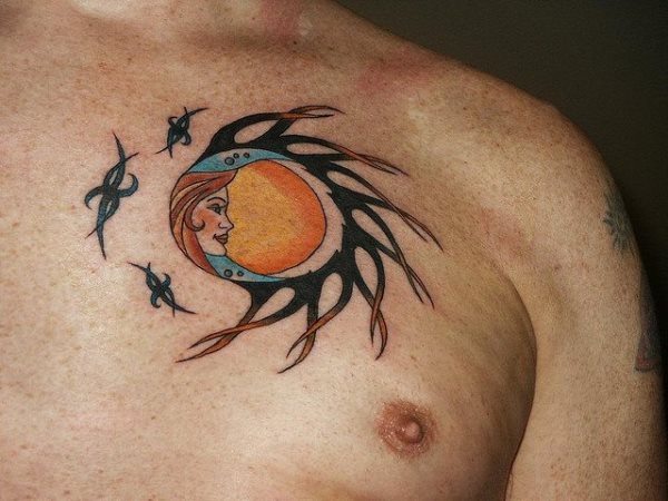 En esta ocasin podemos observar un sol con una luna en el que se han combinado diferentes toanlidades negras, clidas y fras que contrastan En esta ocasin podemos observar un sol con una luna en el que se han combinado diferentes toanlidades negras, clidas y fras que contrastan