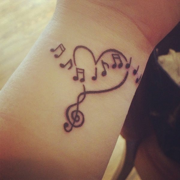 Corazn con notas musicales y clave de sol Corazn con notas musicales y clave de sol