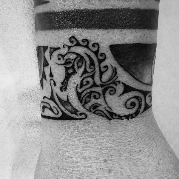 tatuaje caballito de mar para hombre 07