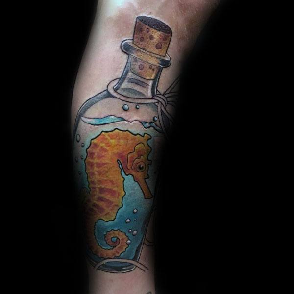 tatuaje caballito de mar para hombre 29