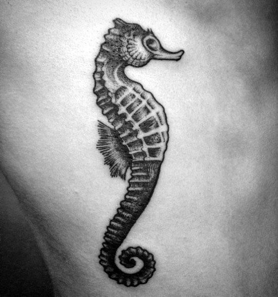 tatuaje caballito de mar para hombre 53