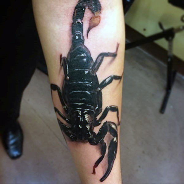 tatuaje escorpion para hombre 38