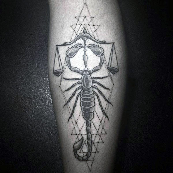 tatuaje escorpion para hombre 44