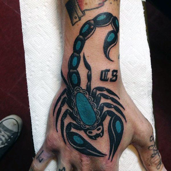 tatuaje escorpion para hombre 57