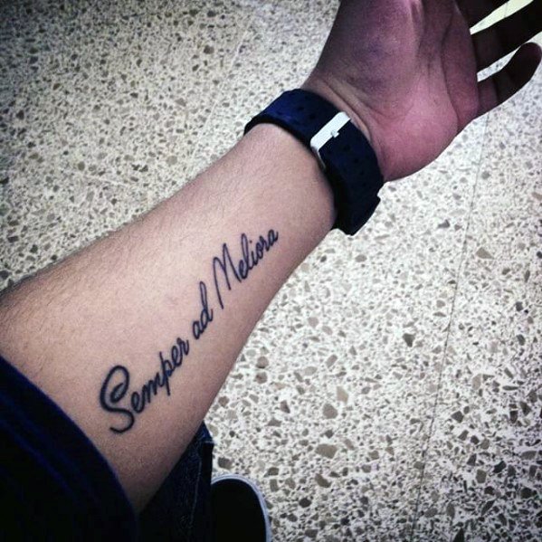 tatuaje latin para hombre 27