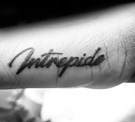 tatuaje latin para hombre 39