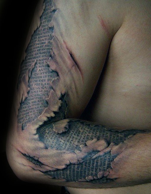 tatuaje latin para hombre 43