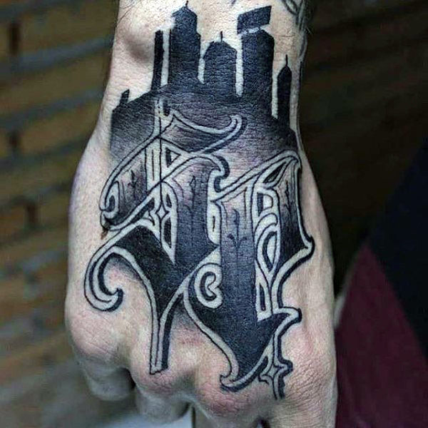tatuaje letras para hombre 14