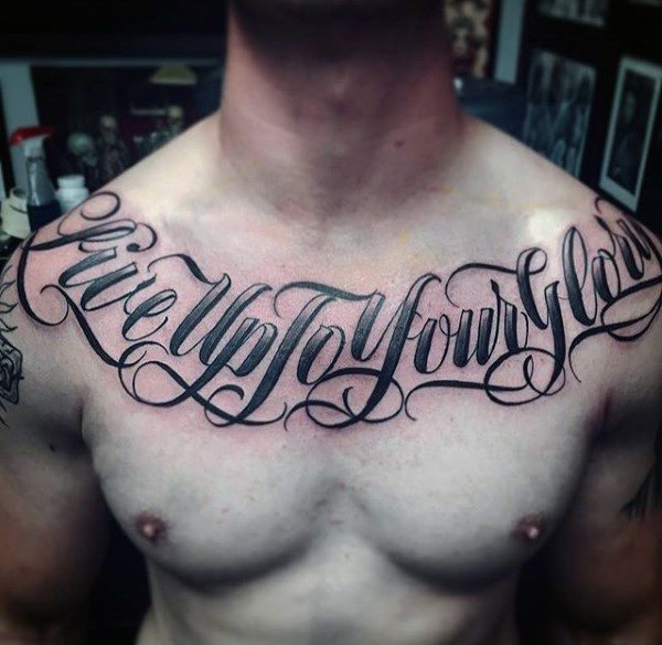 tatuaje letras para hombre 28