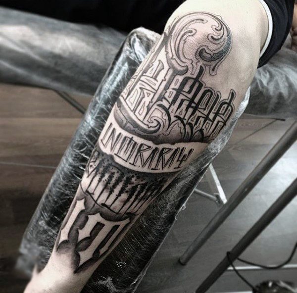 tatuaje letras para hombre 34