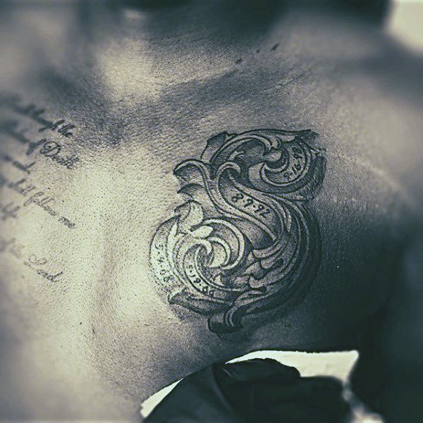tatuaje letras para hombre 66
