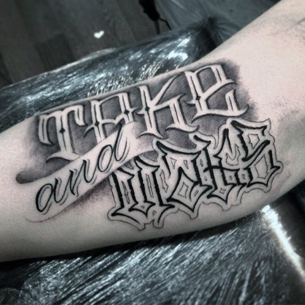 tatuaje letras para hombre 74