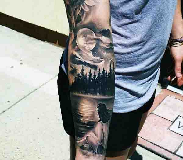 tatuaje luna para hombre 18