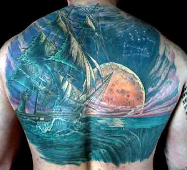 tatuaje luna para hombre 49