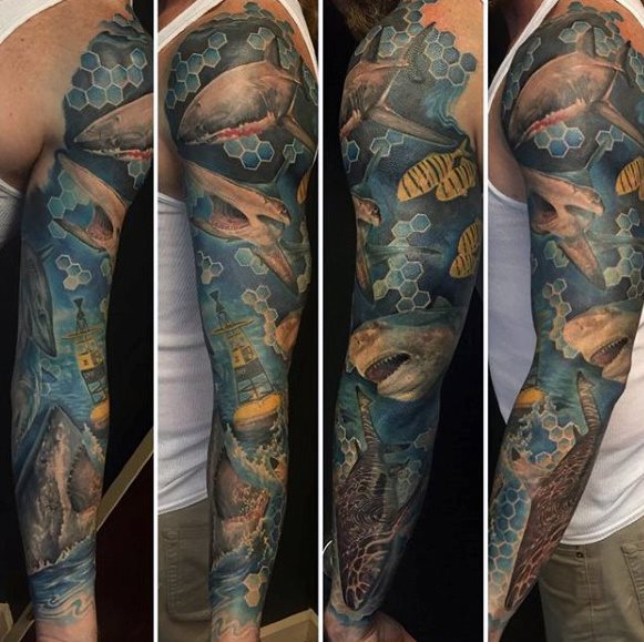 tatuaje manga tiburon para hombre 21