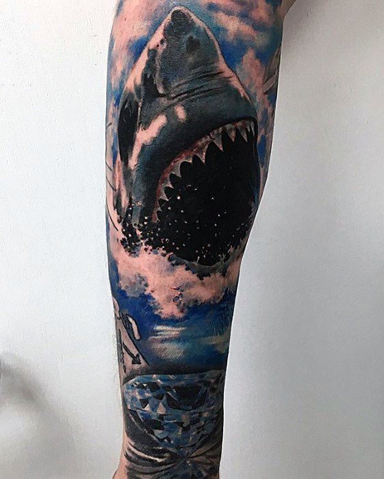 tatuaje manga tiburon para hombre 27