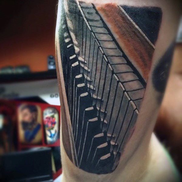tatuaje musica para hombre 46
