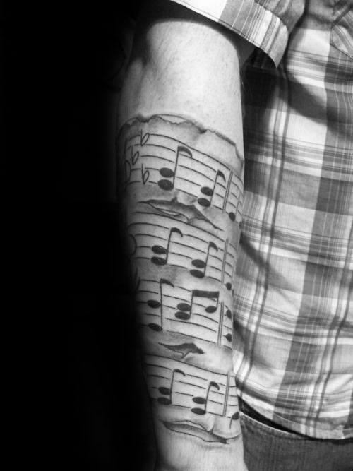 tatuaje musical para hombre 05