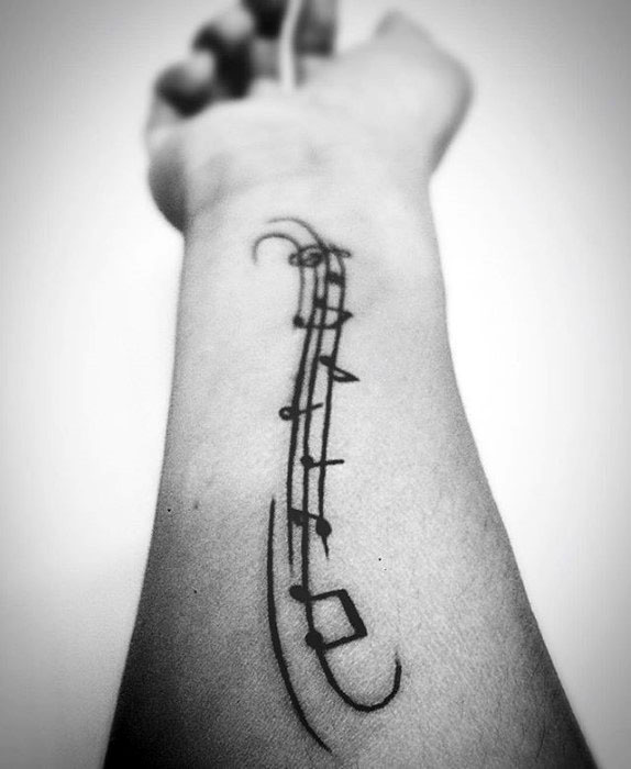 tatuaje musical para hombre 17
